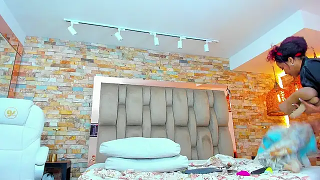 karla dunn online show from 02.06.25