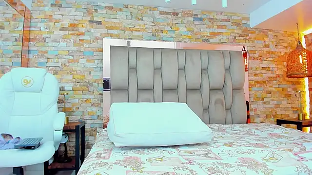 karla dunn online show from 03.04.25