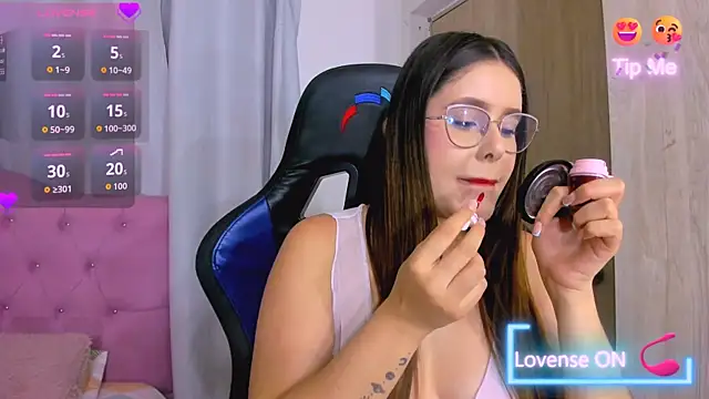 Snapshot of ParisShayk chatting on 07.30.26 ParisShayk online show from 07.30.26