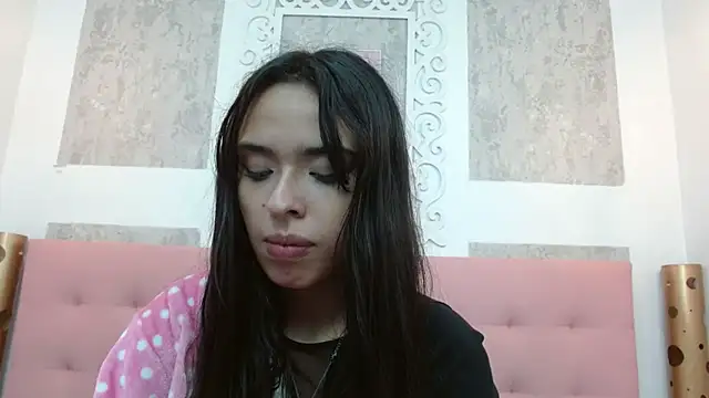 Cloeandtyfanny online show from 03.08.25