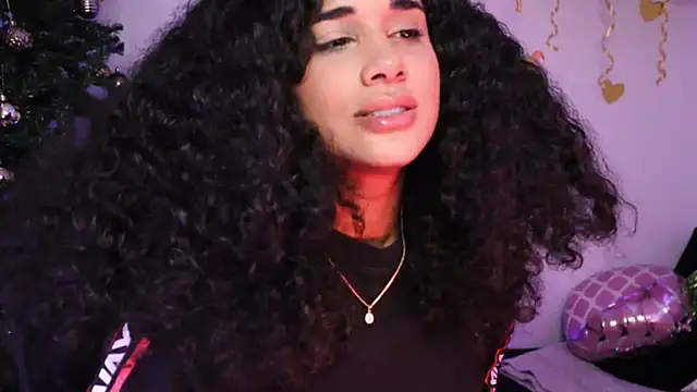 Snapshot of Mysensualbrunette1 chatting on 12.10.24 Mysensualbrunette1 online show from 12.10.24