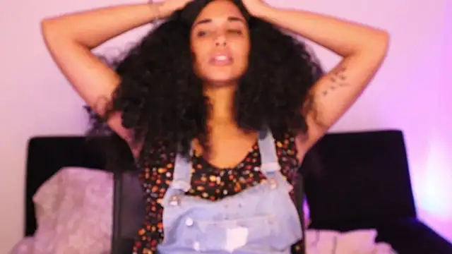 Snapshot of Mysensualbrunette1 chatting on 12.17.24 Mysensualbrunette1 online show from 12.17.24