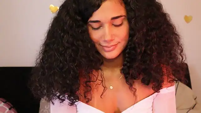 Snapshot of Mysensualbrunette1 chatting on 12.17.24 Mysensualbrunette1 online show from 12.17.24