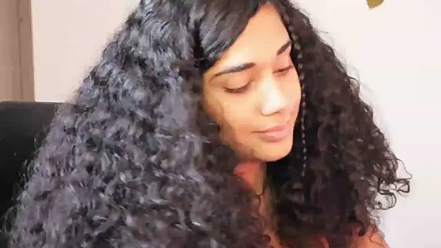 Snapshot of Mysensualbrunette1 chatting on 01.29.25 Mysensualbrunette1 online show from 01.29.25