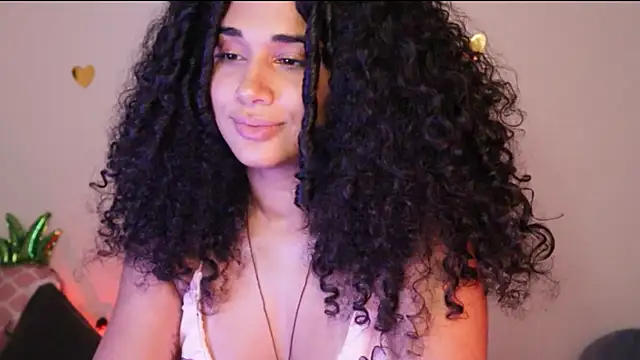 Snapshot of Mysensualbrunette1 chatting on 02.07.25 Mysensualbrunette1 online show from 02.07.25