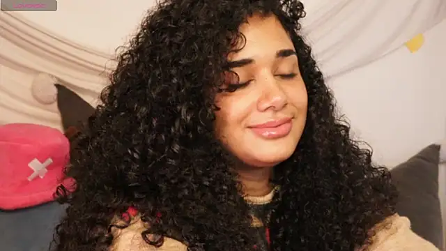 Snapshot of Mysensualbrunette1 chatting on 03.04.25 Mysensualbrunette1 online show from 03.04.25