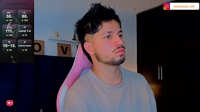 Snapshot of Issac_james_ chatting on 03.20.26 Issac james online show from 03.20.26