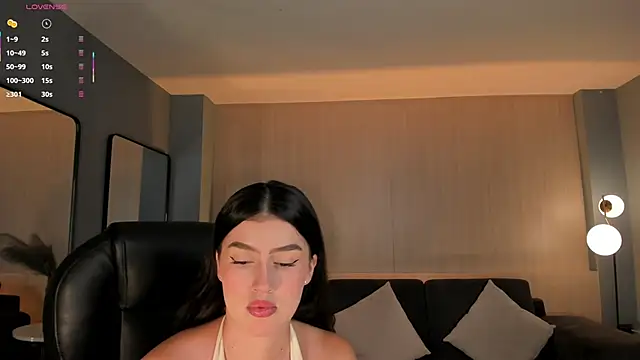 PaulinaSantos  online show from 10.13.25