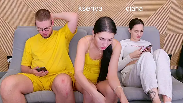 Snapshot of Ksenny chatting on 06.14.26 Ksenny online show from 06.14.26