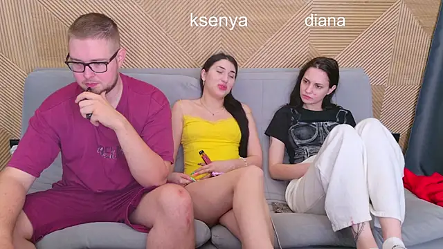 Snapshot of Ksenny chatting on 06.16.26 Ksenny online show from 06.16.26