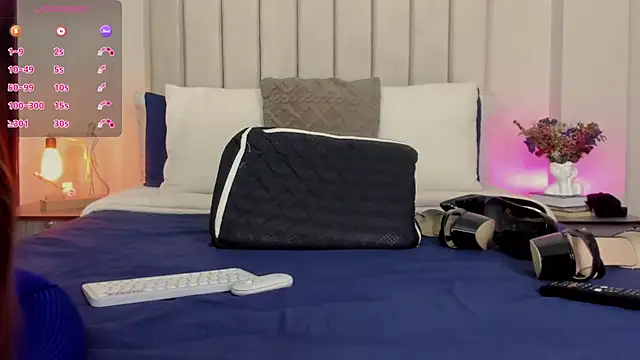 Snapshot of romina-brunette chatting on 02.13.26 romina-brunette online show from 02.13.26