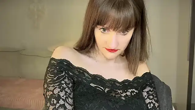 victoirenextdoor online show from 01.02.25