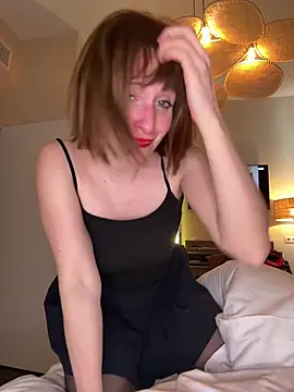 victoirenextdoor online show from 03.13.25