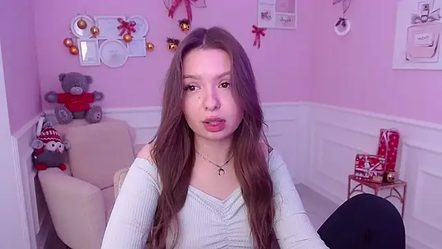 LucySkilar online show from 12.30.24