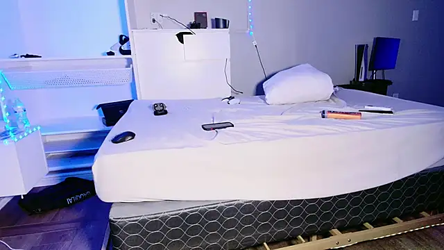 THICKwithDICKK online show from 03.10.25