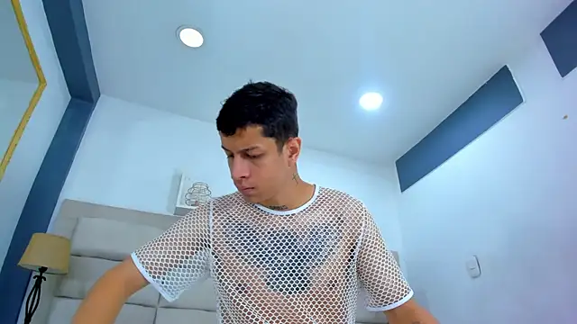 Snapshot of AgarEvans chatting on 12.22.25 AgarEvans online show from 12.22.25