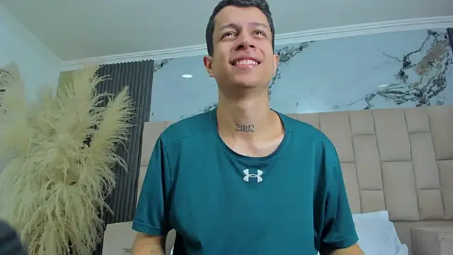 Snapshot of AgarEvans chatting on 02.16.26 AgarEvans online show from 02.16.26