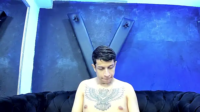 Snapshot of AgarEvans chatting on 02.22.26 AgarEvans online show from 02.22.26