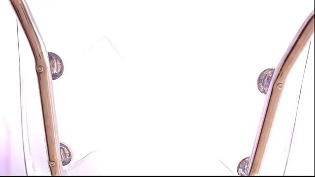 nicole valencia  online show from 01.04.25