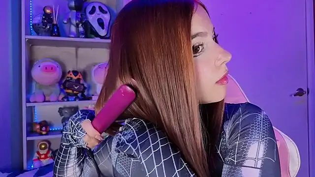 EmilyMiller  online show from 11.08.25