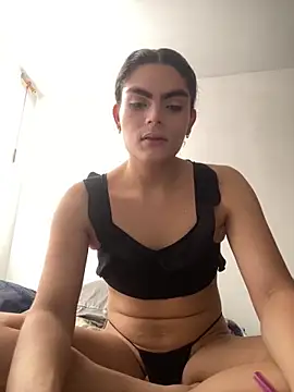 Snapshot of cheryl_blossom69 chatting on 02.05.25 cheryl blossom69 online show from 02.05.25
