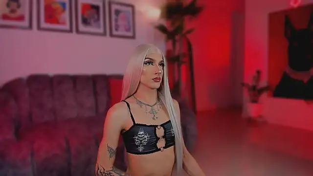 Taylor  foxxx online show from 04.25.26