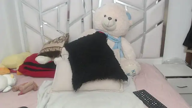 celestesouzalatin online show from 01.14.26