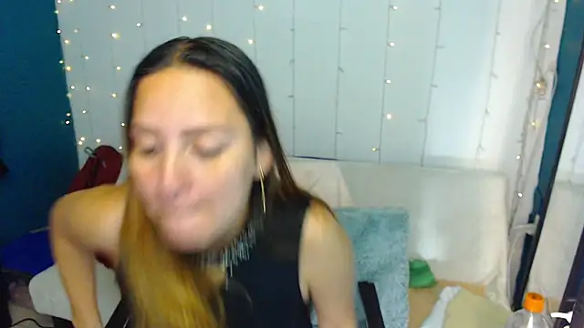 camila delarosa online show from 12.12.24