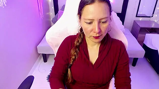 Snapshot of camila_delarosa chatting on 05.11.26 camila delarosa online show from 05.11.26