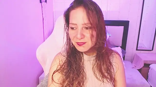 Snapshot of camila_delarosa chatting on 05.25.26 camila delarosa online show from 05.25.26