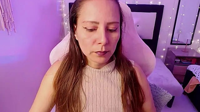 Snapshot of camila_delarosa chatting on 06.02.26 camila delarosa online show from 06.02.26