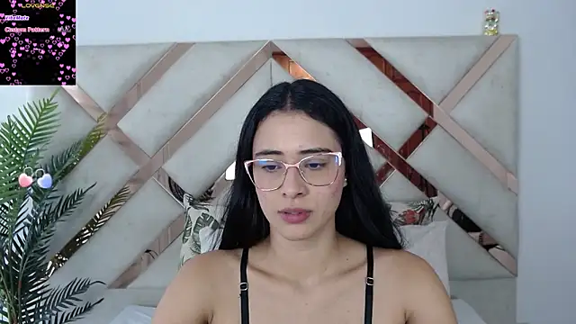 Snapshot of anny_kent chatting on 01.16.25 anny kent online show from 01.16.25