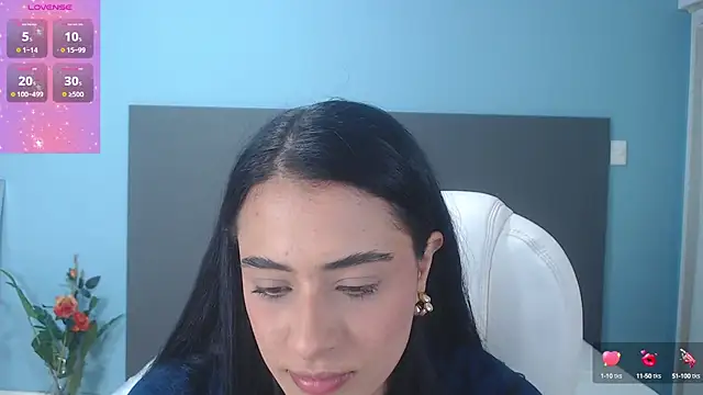 Snapshot of anny_kent chatting on 03.11.25 anny kent online show from 03.11.25