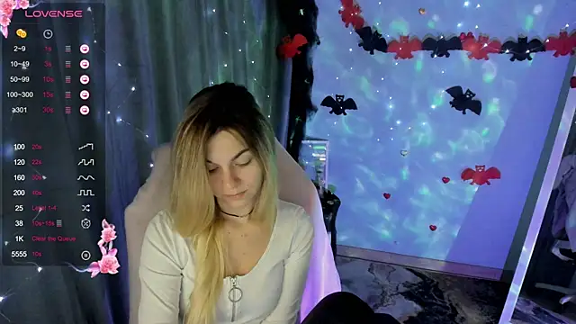 Sweet me  online show from 10.27.25