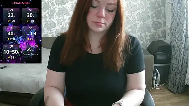 Snapshot of Sabrina_Poison chatting on 03.23.25 Sabrina Poison online show from 03.23.25