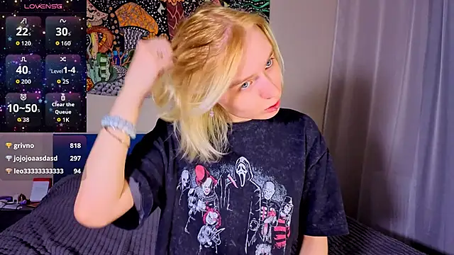 Crayzy Luv online show from 03.23.26