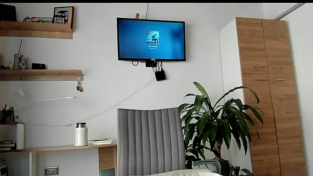 manucute 23  online show from 06.19.26