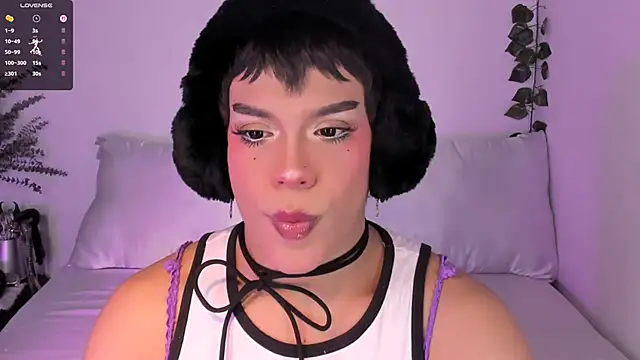 Snapshot of Danigio chatting on 11.25.25 Danigio online show from 11.25.25