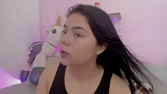 Snapshot of Oriana_Guzman chatting on 05.09.26 Oriana Guzman online show from 05.09.26