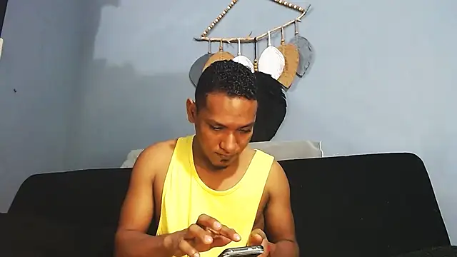 Grandeygruesa1 online show from 01.13.26