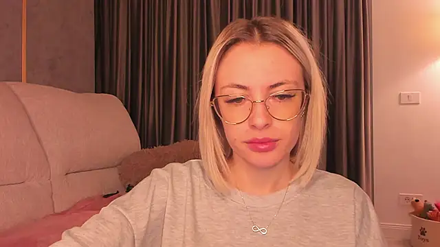 BaayBee   online show from 02.27.25