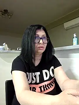 Milf Abigail online show from 04.21.26