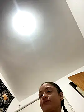 Snapshot of Alicia_ALICIA chatting on 11.04.25 Alicia ALICIA online show from 11.04.25