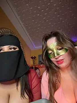 Snapshot of ORLA86 chatting on 11.21.25 ORLA86 online show from 11.21.25