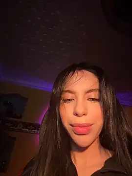 Snapshot of ORLA86 chatting on 12.01.25 ORLA86 online show from 12.01.25