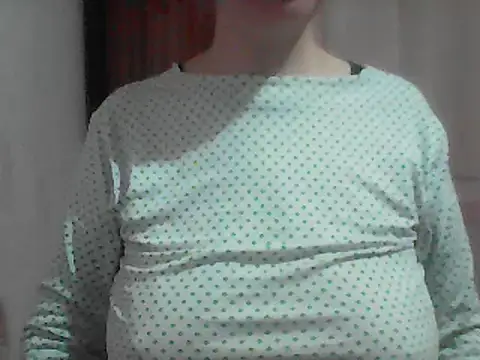 Snapshot of AnaXBerry chatting on 02.04.26 AnaXBerry online show from 02.04.26