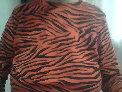 Snapshot of AnaXBerry chatting on 02.26.26 AnaXBerry online show from 02.26.26