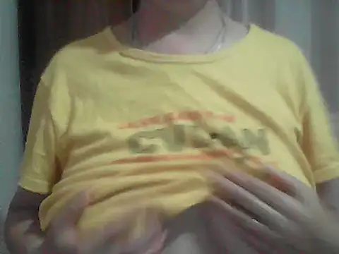 Snapshot of AnaXBerry chatting on 06.20.26 AnaXBerry online show from 06.20.26