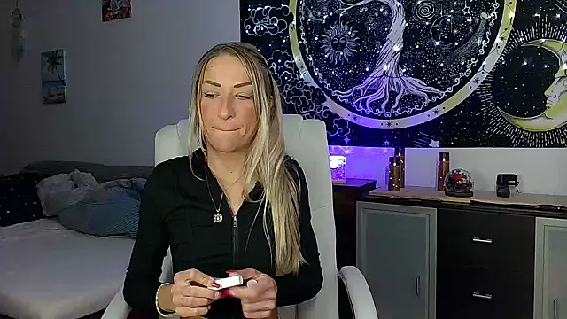 SexxyLiviaa online show from 11.04.25