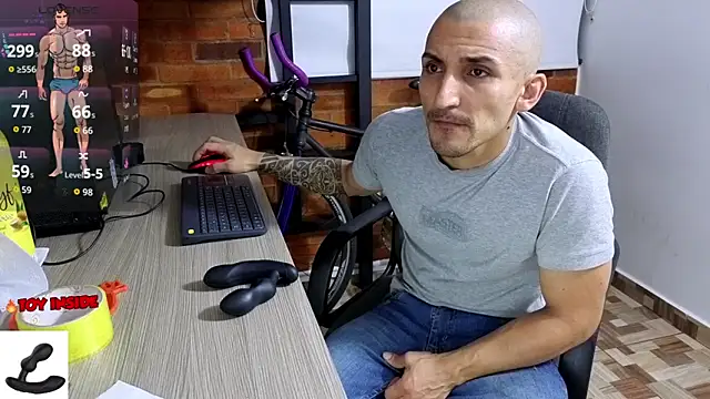 Marck Muscle online show from 11.17.25